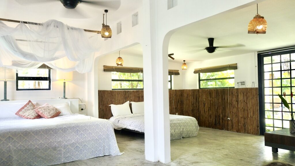 Situated right at the riverfront, this large room with a private terrace offers a stunning view and swimming access to the Ong Keo river, en-suite bathroom balinese-style, indoor and outdoor seating including a comfortable hammock.